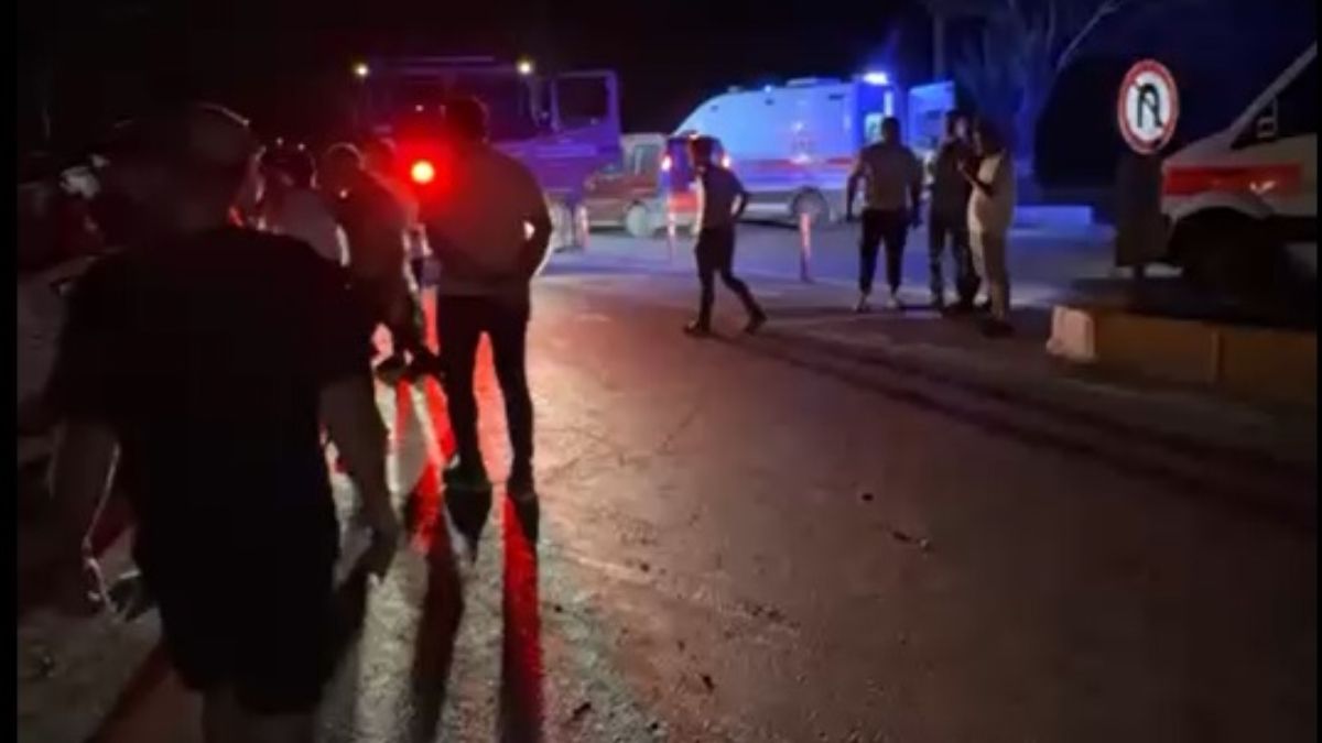 İzmir’de kamyonet ile hafif ticari araç çarpıştı: 7 yaralı